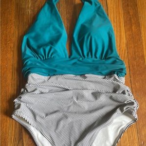 CUPSHE swimsuit large